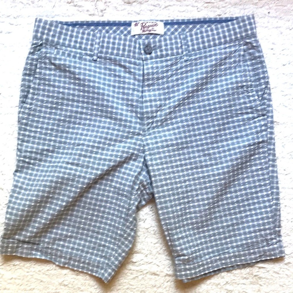 Penguin seersucker patterned shorts 10” inseam sz 34 EUC blue gray white